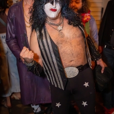 kiss-off